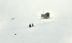 Düzce'nin 1830 rakımlı Kardüz Yaylası'na kar yağdı
