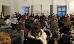 Edirne'de üniversite öğrencileri Osmanlı geleneği 'helva sohbetleri' kültürünü yaşatıyor