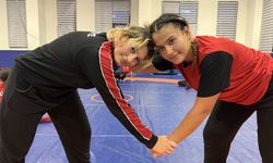 Güreşçi ikizler şampiyonluklara birlikte uzanmak için çalışmalarını sürdürüyor