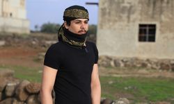 İsrail, Suriye'nin güneyine baskın düzenleyip sivilleri alıkoymaya devam ediyor