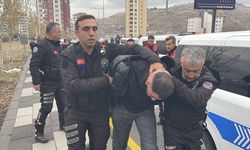 Kayseri'de polisin 'dur' ihtarına uymayarak kaçan 2 şüpheli yakalandı