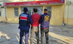 Manisa'da çiftçilerin eşyalarını gasbeden firari hükümlü yakalandı