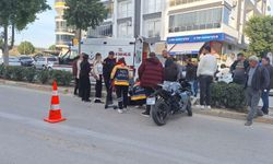 Mersin'de motosikletin yayalara çarptığı kazada 3 kişi yaralandı