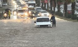 Muğla'da sağanak ve fırtına etkili oluyor