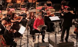 Olten Filarmoni Orkestrası'ndan İzmir'de tango ve klasik müzik konseri