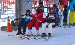 Sarıkamış Kayak Merkezi'nde hafta sonu yoğunluğu