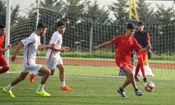 Tekirdağ'da Roman gençler dostluk maçı yaptı