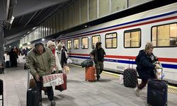 Turistik Doğu Ekspresi yeni sezonda Kars'tan ilk seferine çıktı