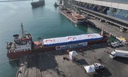 Türk Kızılayın Gazze için hazırladığı 19. 'İyilik Gemisi' Mersin limanından uğurlandı