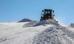 Van'da karla mücadele çalışmaları devam ediyor