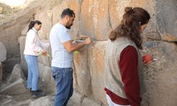 Van'daki Körzüt Kalesi'nde 'giriş yolu' ortaya çıkarıldı