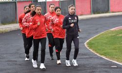 Yetenek taramasıyla keşfedilen Van'ın koşucu kızları, bu yıl 46 madalya kazandı