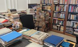 35 yılda 200 bini aşkın kitap biriktirdi, 'Şehir Araştırmaları Merkezi' kurdu / Ek fotoğraflar