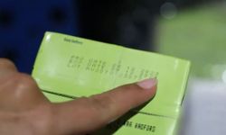 Antalya'da tarihi geçmiş gıdaların piyasaya sürülmek üzere etiketinin değiştirildiği depoya baskın