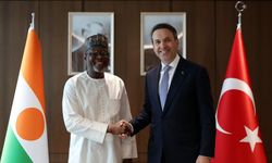 Bakan Bayraktar, Nijer Dışişleri Bakanı Sangare ile bir araya geldi