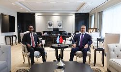 Bakan Fidan, Somali Limanlar ve Deniz Ulaştırma Bakanı Nur ile görüştü