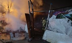 Bursa'da barakada yangın; 1 kişi dumandan etkilendi