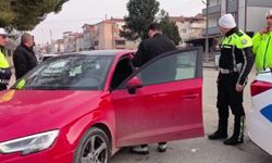 Bursa'da 'korsan taksi' operasyonu; sürücülere de müşterilere de ceza kesildi