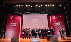 Hasan Kalyoncu Üniversitesi'nde 'Akademik Ödül Töreni' gerçekleştirildi