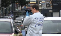 İstanbul- Başakşehir'de bankadan para çeken kişinin çantasını almak istediler; havaya ateş açılınca kaçtılar / Ek görüntü