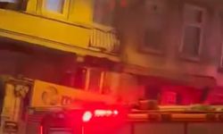 İstanbul - Beyoğlu'nda 3 katlı binada çıkan yangın söndürüldü