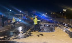 İstanbul - Eyüpsultan'da otomobil alev alev yandı