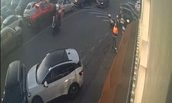 İstanbul - Maltepe'de sürücüsünün fren yerine gaza bastığı otomobil, başka araca çarptı; kaza kamerada