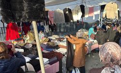 İstanbul - Sarıyer'de pazarda eşofman çalan çocuğu iple bağladı: 'Geri getirince gönderdik'