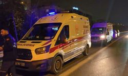 İstanbul - Sultanbeyli TEM Otoyolu'nda cipe çarpıp kaçan otomobil sürücüsü zincirleme kazaya neden oldu: 2 yaralı