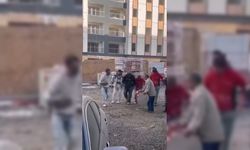 Kaba inşaatı bitiren işçilerden halaylı kutlama