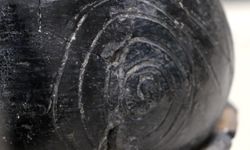 Karaz seramiklerindeki motifleri inceledi