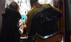 Karla kapanan yol açıldı, 7 aylık bebek hastaneye ulaştırıldı