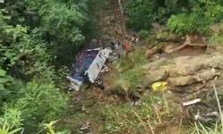 Kolombiya'da otobüs uçuruma yuvarlandı: 17 ölü, 20 yaralı