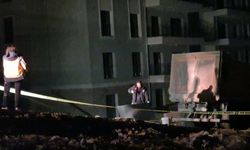 Malatya'da şantiye alanında kamyonun altında kalan işçi öldü