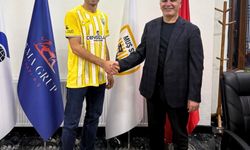 Menemen FK'da Seçim Can Koç Muşspor'a imzayı attı