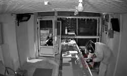 Motosiklet kaskı takan hırsız, kuyumcu dükkanından 5,5 kilo altın çaldı