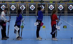 Okçuluk ASES U15 Salon Türkiye Şampiyonası Samsun'da başladı