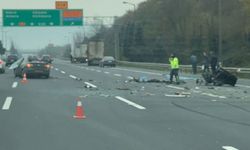 Otoyolda otomobil çekiciye çarptı; 1 ölü, 1 yaralı