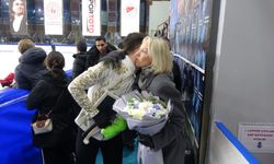 Şampiyon buz patenci spora başladığı pistte jübilesini yaptı