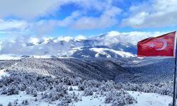 Sarıkamış Kayak Merkezi'nde suni karlama sistemiyle kar üretimi başladı