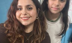 Silinen koridoru kirletmemek için ayakkabılarını çıkarıp sınıfına kadar yürüdü / Ek fotoğraf