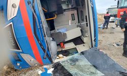 Sivas'ta devrilen cezaevi nakil aracında yaralanan 9 kişiden 8'i taburcu edildi