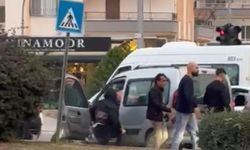 Trafikte tartıştıkları sürücüyü darbeden 5 kişiye gözaltı