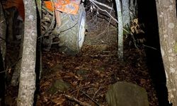 Uçuruma uçan traktörün sürücüsü öldü, eşi yaralandı