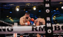 Umut Camkıran, WBC Ağır Sıklet Asya Kemeri maçında Abel Pesut'u mağlup etti