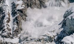 Yunanistan'da dağda kaybolan 4 kişinin çığ altında cesedi bulundu