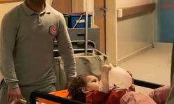 2'nci katın penceresinden düşen 2 yaşındaki Mehmet yaralandı