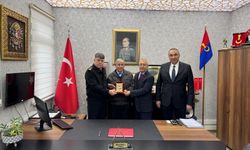 70 milyon TL'lik mal varlığını Jandarma Asayiş Vakfı'na bağışladı