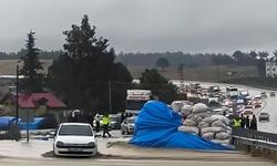 Adana'da sağanak hayatı olumsuz etkiledi (5)