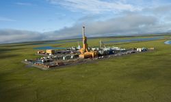 Alaska'da petrol sondaj platformu devrildi